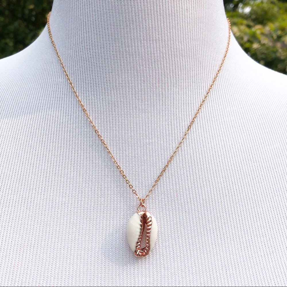 Rose Gold Cowrie Shell Necklace - Picture 4 of 9